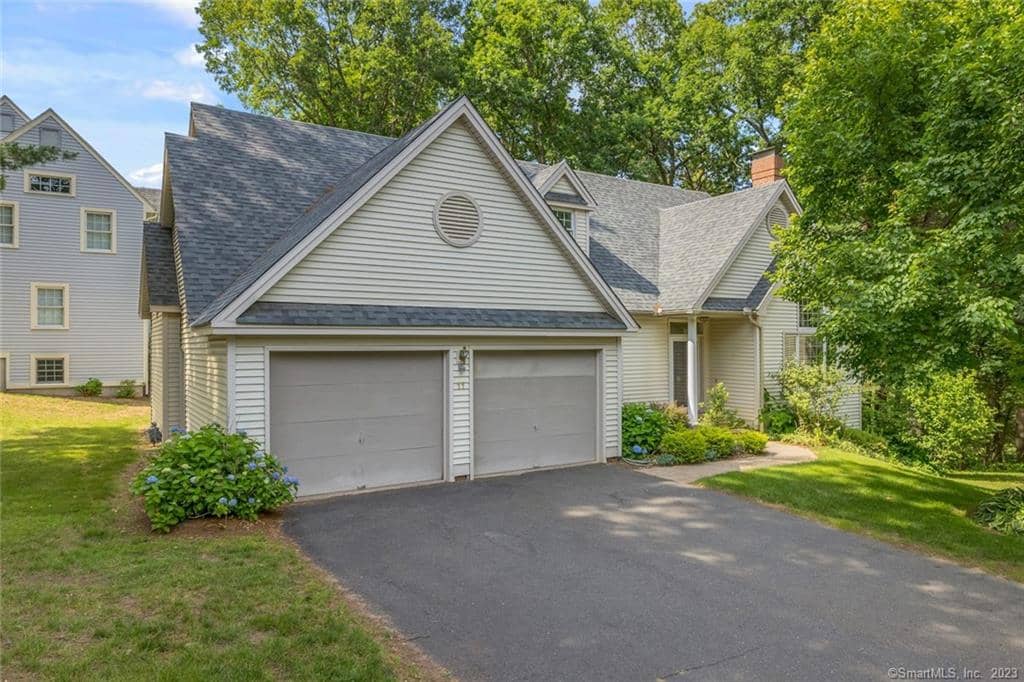 11 Aster Place Condo